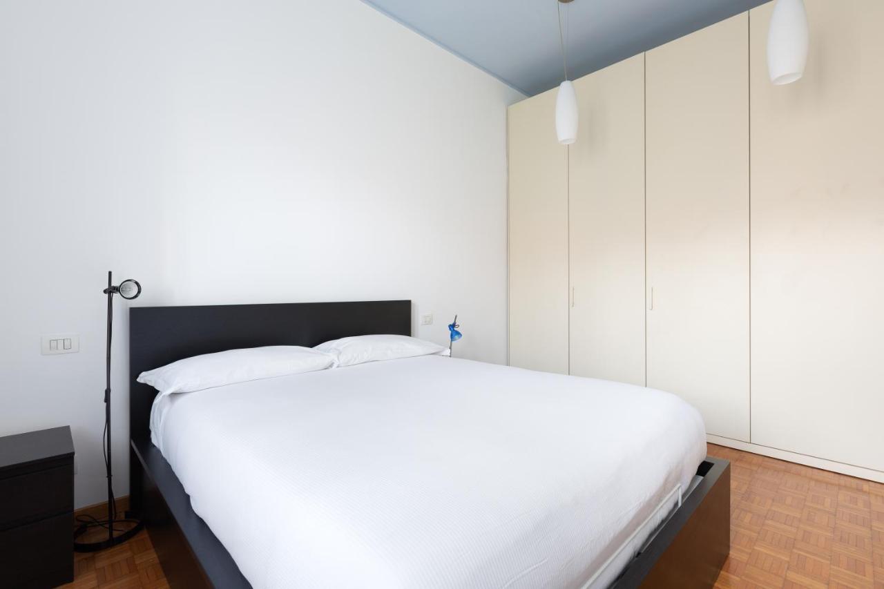 Cozy Apt With Balcony - Mm2 Sant'Agostino Apartman Milánó Kültér fotó