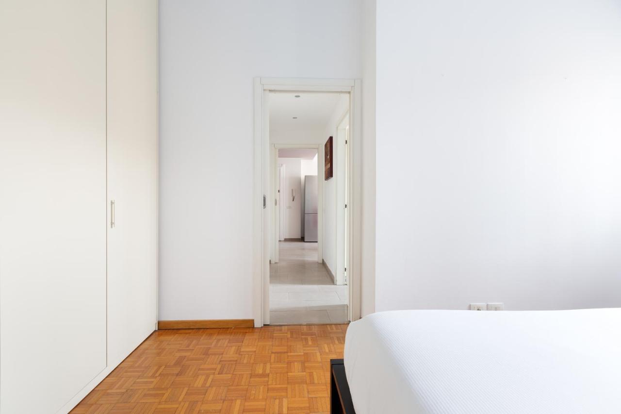 Cozy Apt With Balcony - Mm2 Sant'Agostino Apartman Milánó Kültér fotó